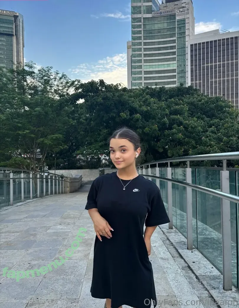 LilaAlph nude photo #0036 (lila.aah)