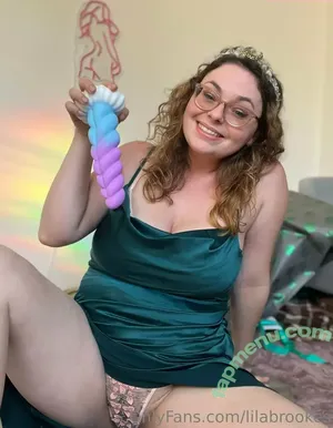 lilabrookes / lila_brookes nude photo #0023