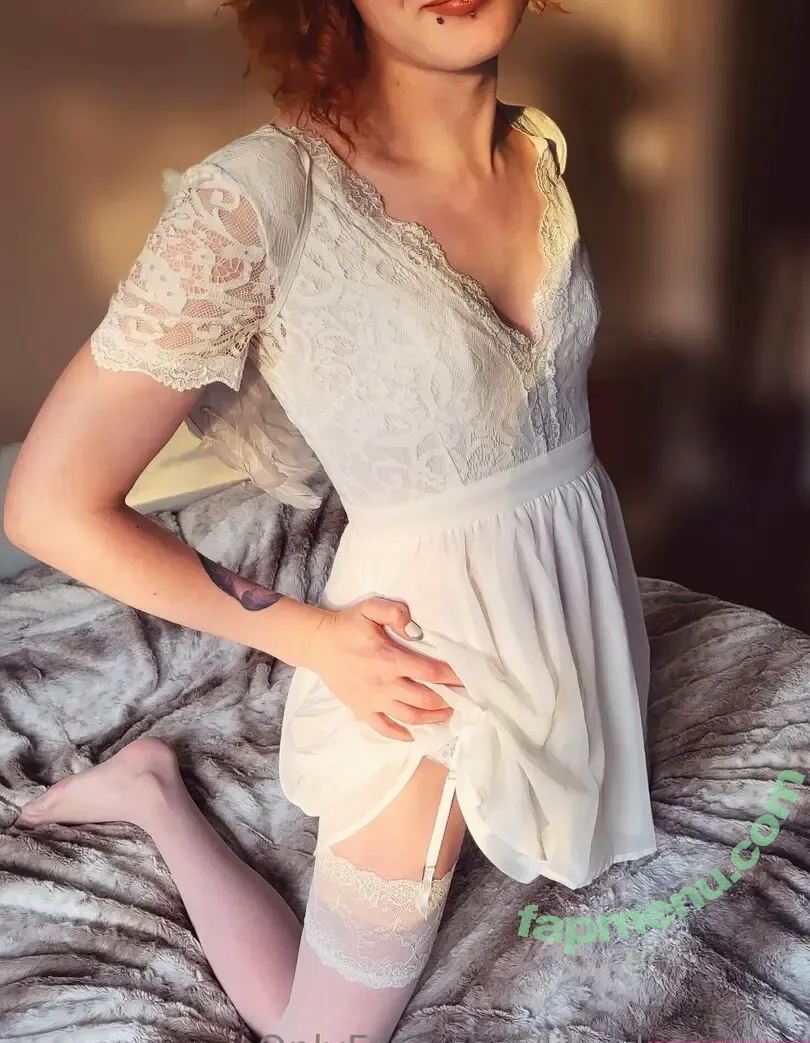 lilacdreamsof nude photo #0002 (dreams_lilac_)
