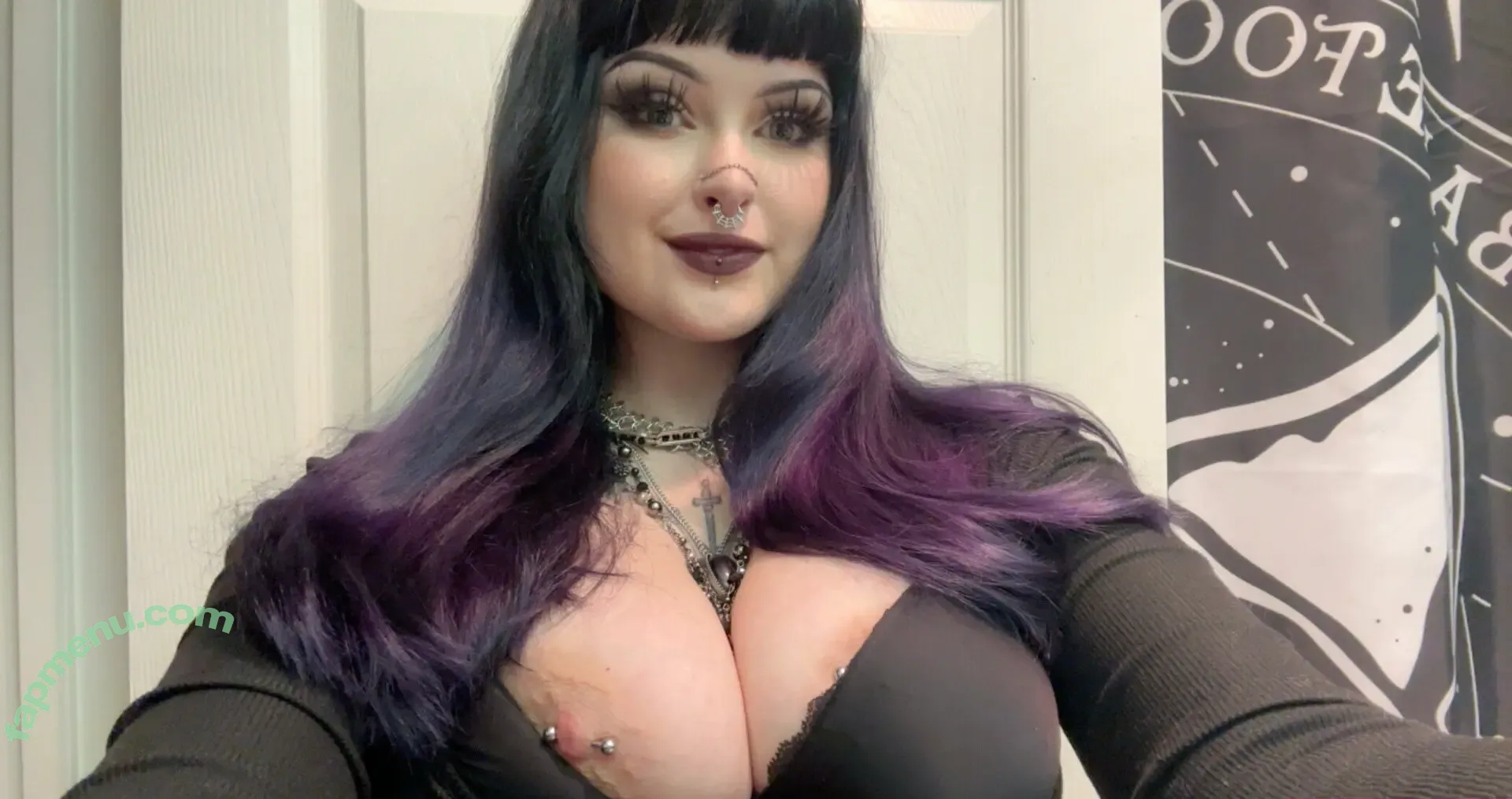 Lilacfables nude photo #0014 (Lilacfables)