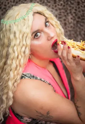 lilacurly / lila.curly nude photo #0023