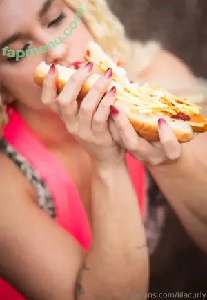 lilacurly / lila.curly nude photo #0024