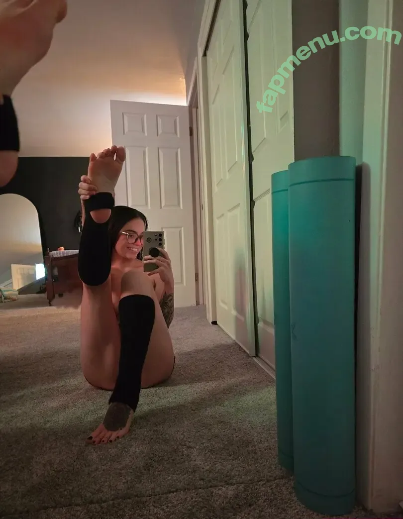 lilahlovesy0u nude photo #0016 (chloee_marie / lialovely13)