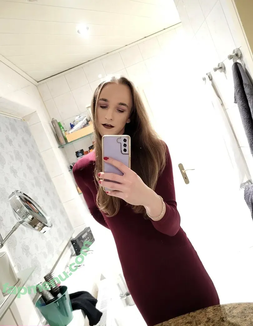 lilanessa nude photo #0009 (lanessalong)