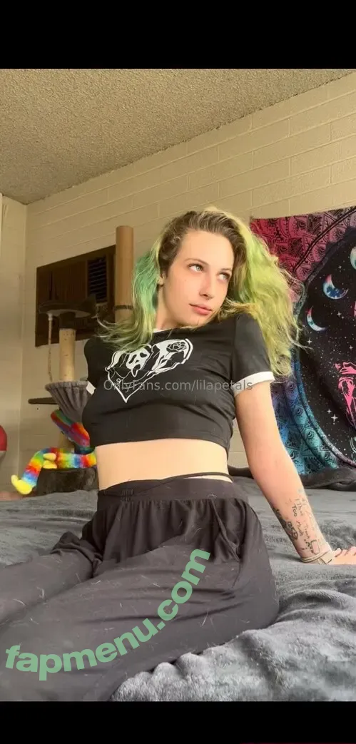 lilapetals nude photo #0015 (lilypetalsworld)