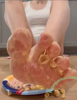 lilas.toes / lilas.toes1 nude photo #0106