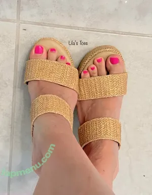 lilas.toes / lilas.toes1 nude photo #0152