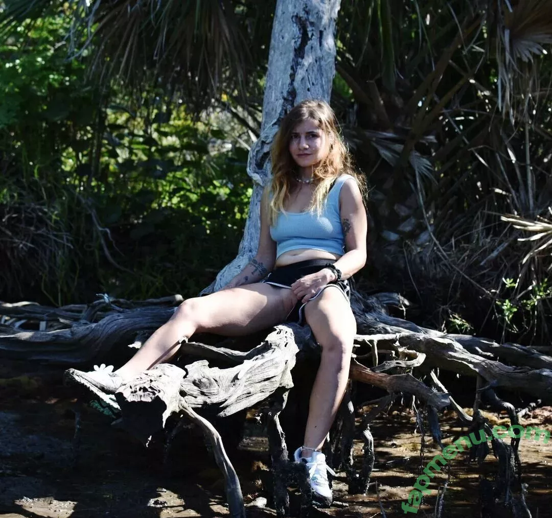 lilathena nude photo #0301 (lilathena)