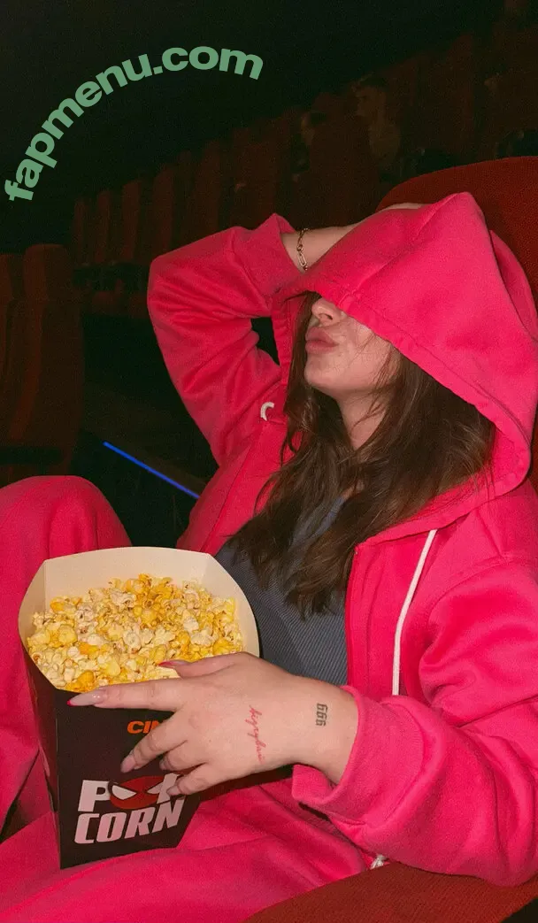 lilathrills nude photo #0250 (lilanaruse)