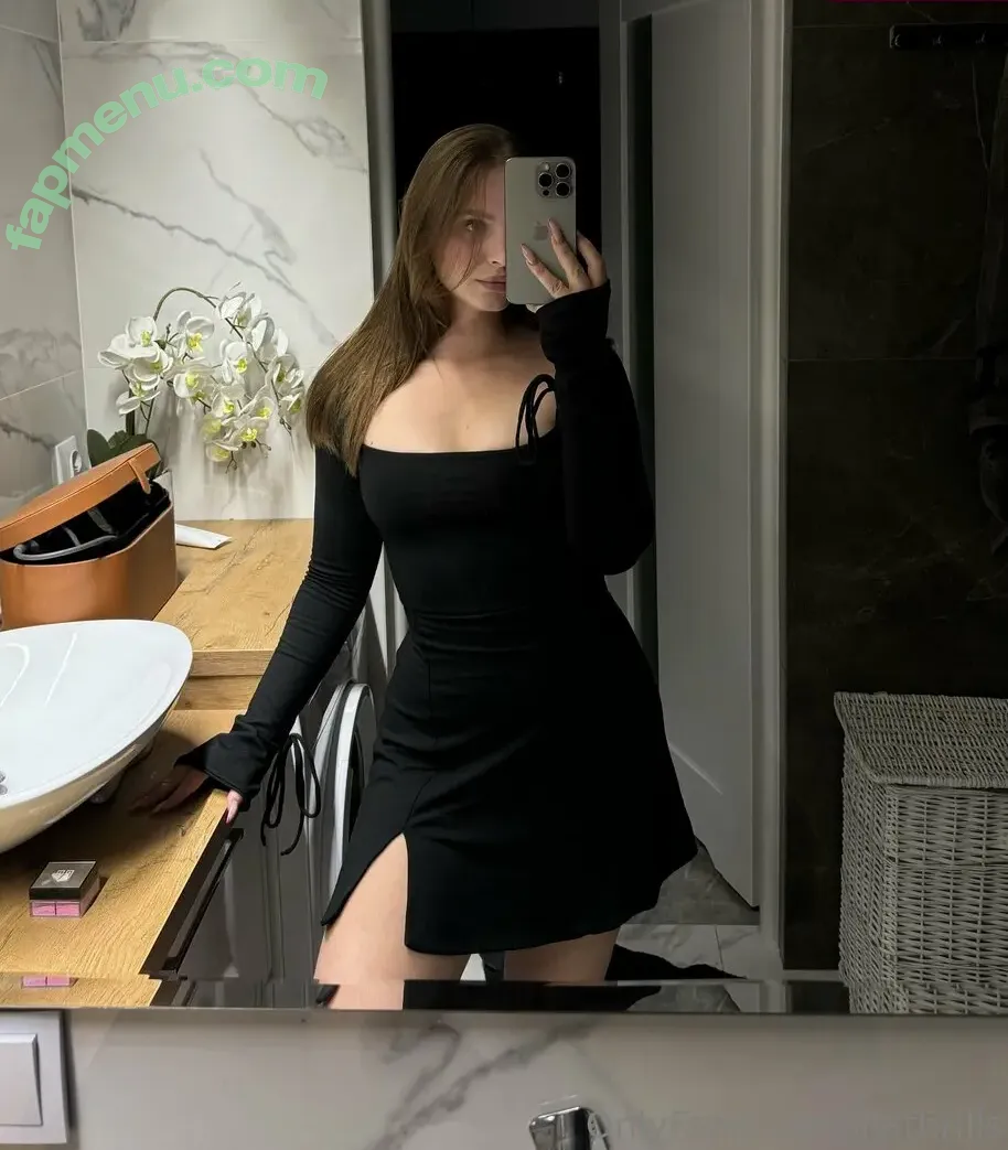 lilathrills nude photo #0267 (lilanaruse)