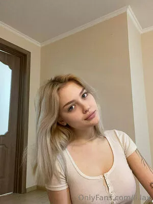 lilaxshy / lilalol / lilaxshay nude photo #0034