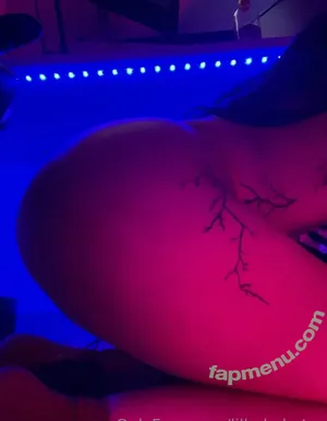 Lilbabybatsy / cinnamonspicexoxo nude photo #0107