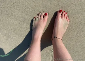 Lilbabybatsy / cinnamonspicexoxo nude photo #0214