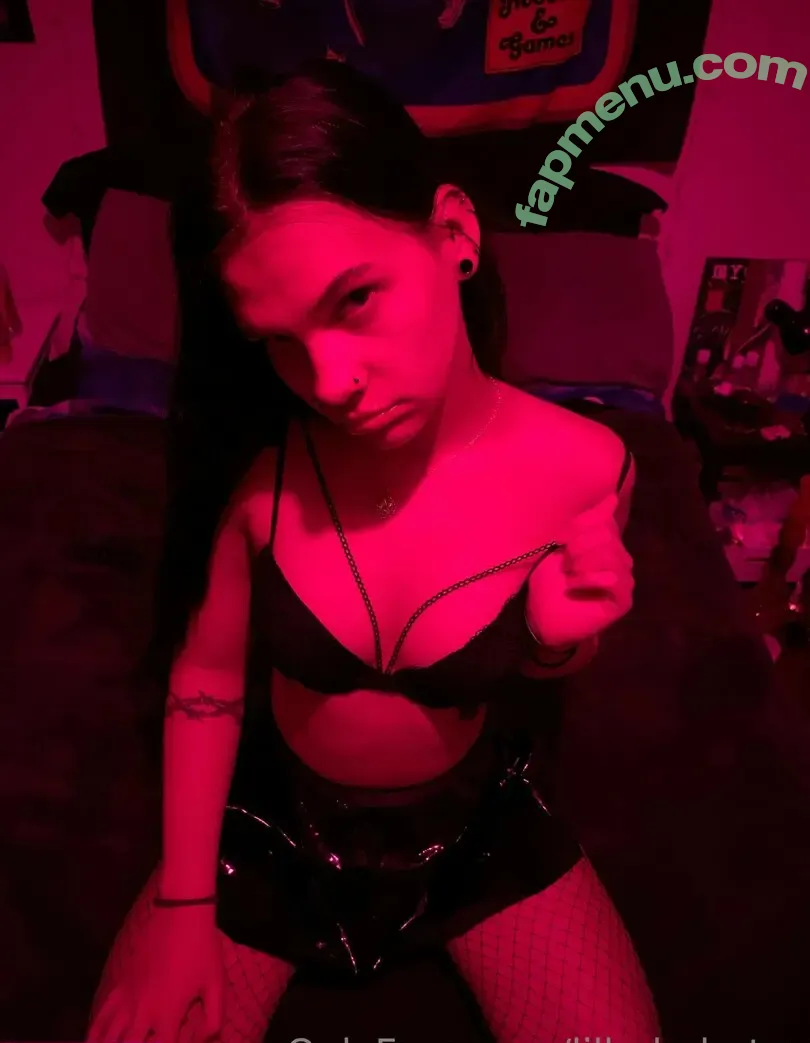 Lilbabybatsy nude photo #0029 (cinnamonspicexoxo)