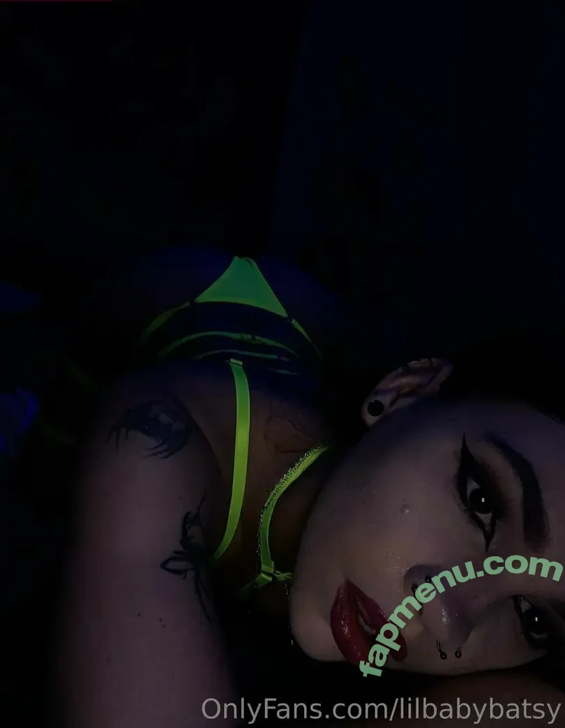 Lilbabybatsy nude photo #0139 (cinnamonspicexoxo)