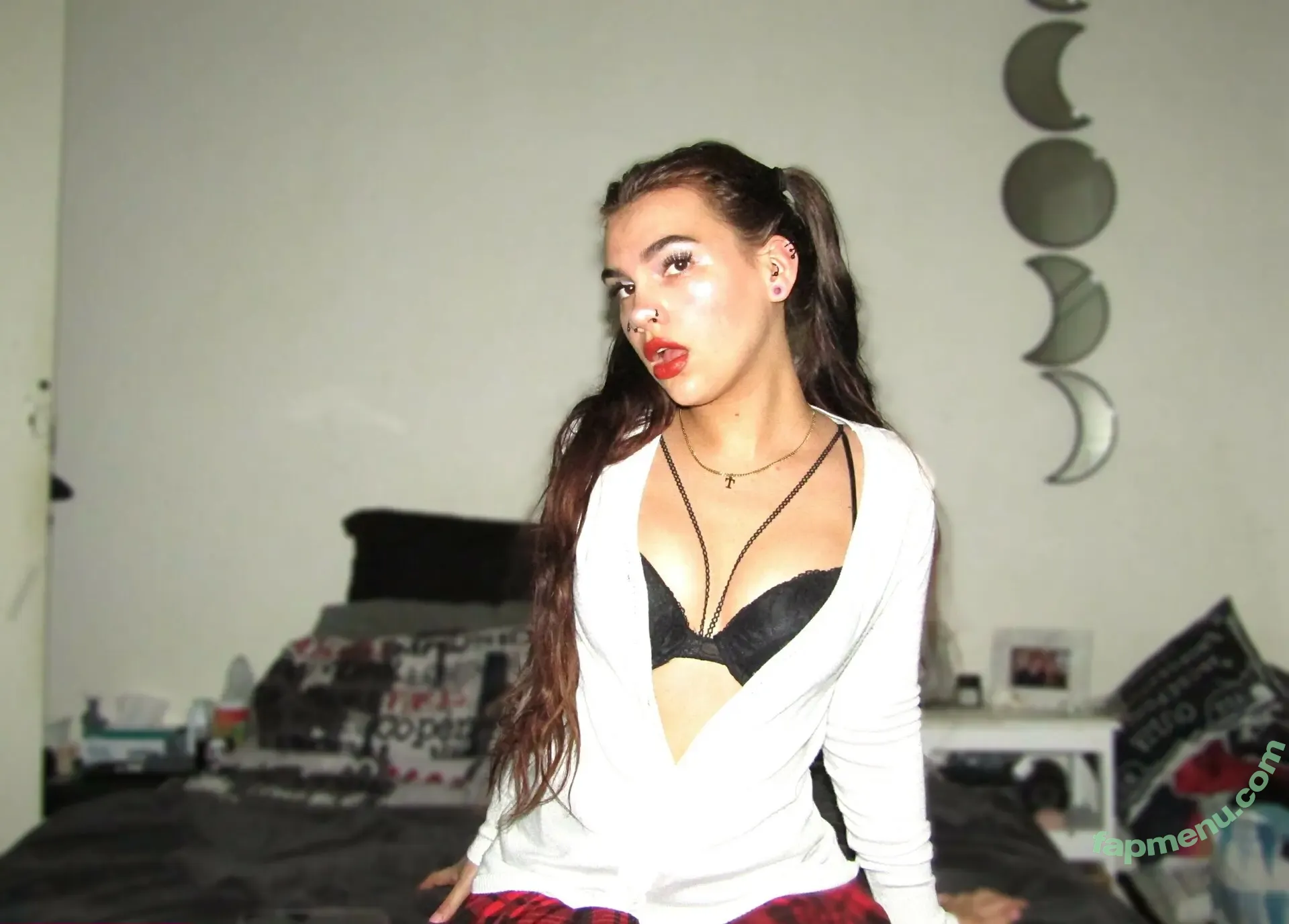 Lilbabybatsy nude photo #0168 (cinnamonspicexoxo)