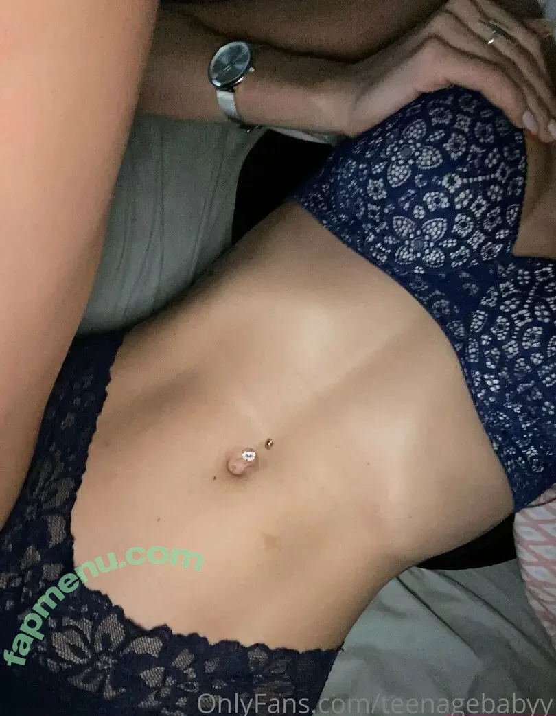 lilbabysophi nude photo #0021 (lilbabysoph)