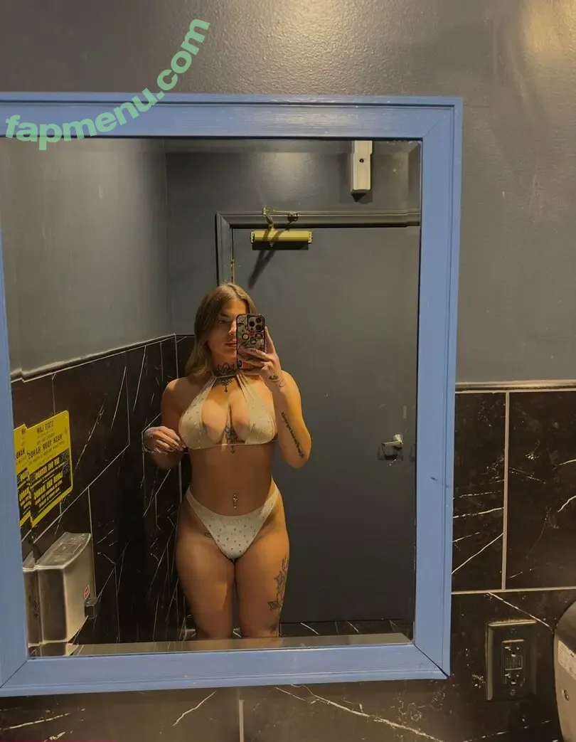Lilbadblue nude photo #0007 (Lilbadblue)