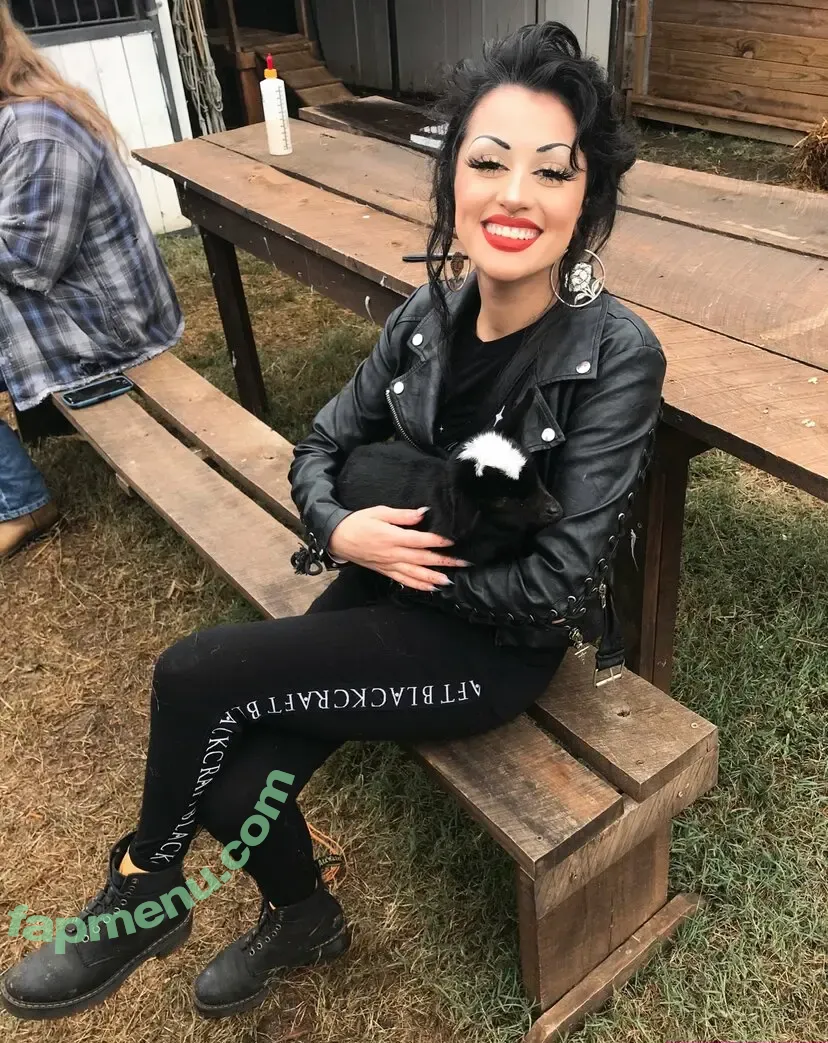 lilbatty nude photo #0510 (Skye Bedell / lil.batty / lilbattyy)