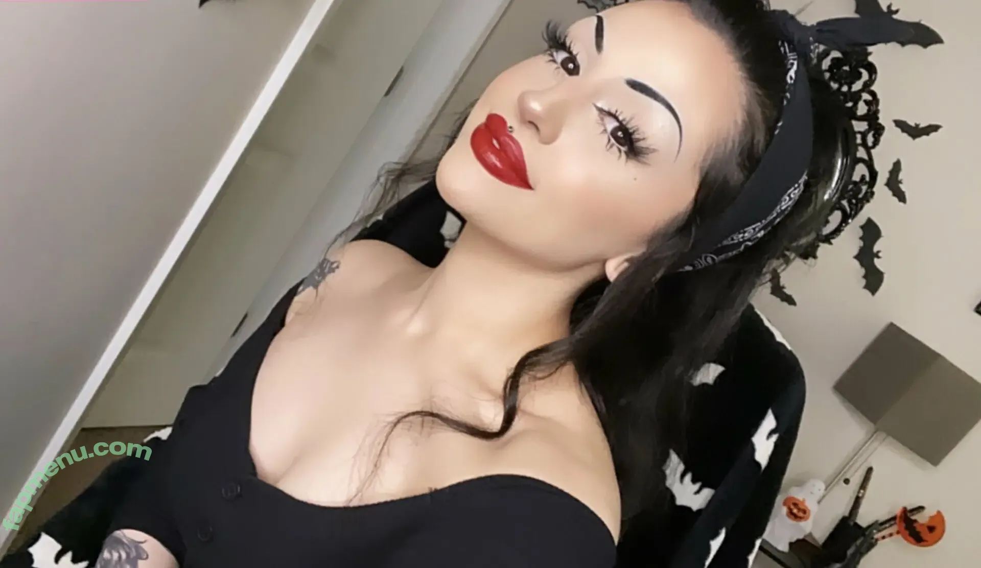 lilbatty nude photo #0512 (Skye Bedell / lil.batty / lilbattyy)