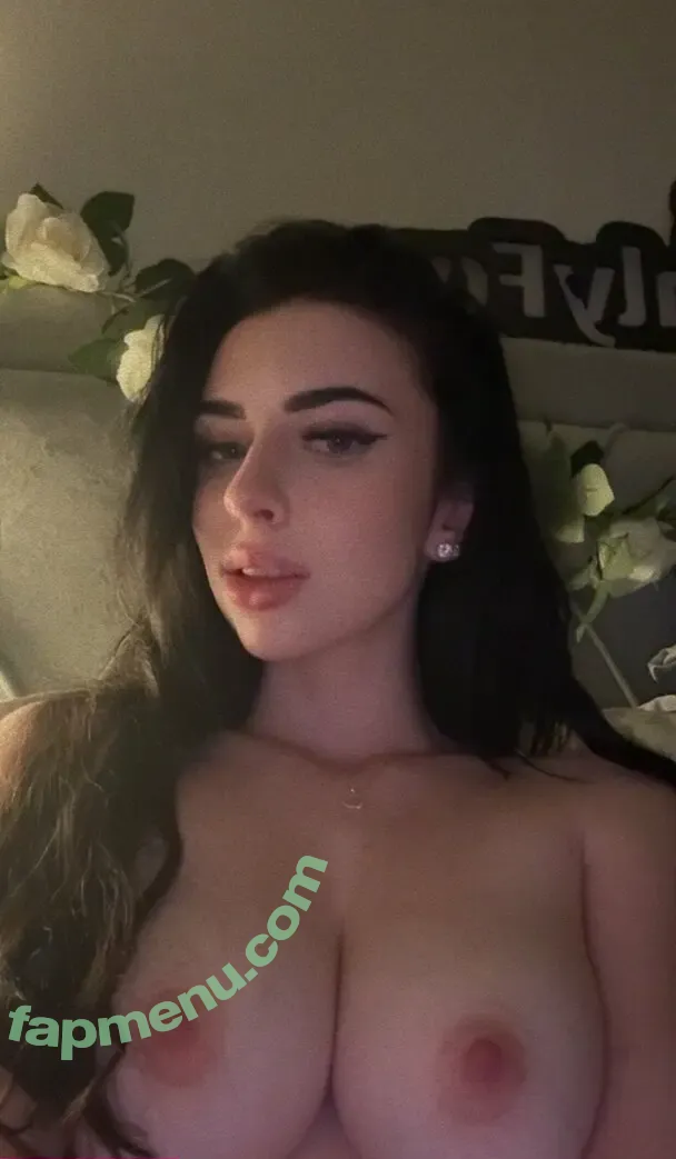 lilbeliinii nude photo #0005 (lilbegron)