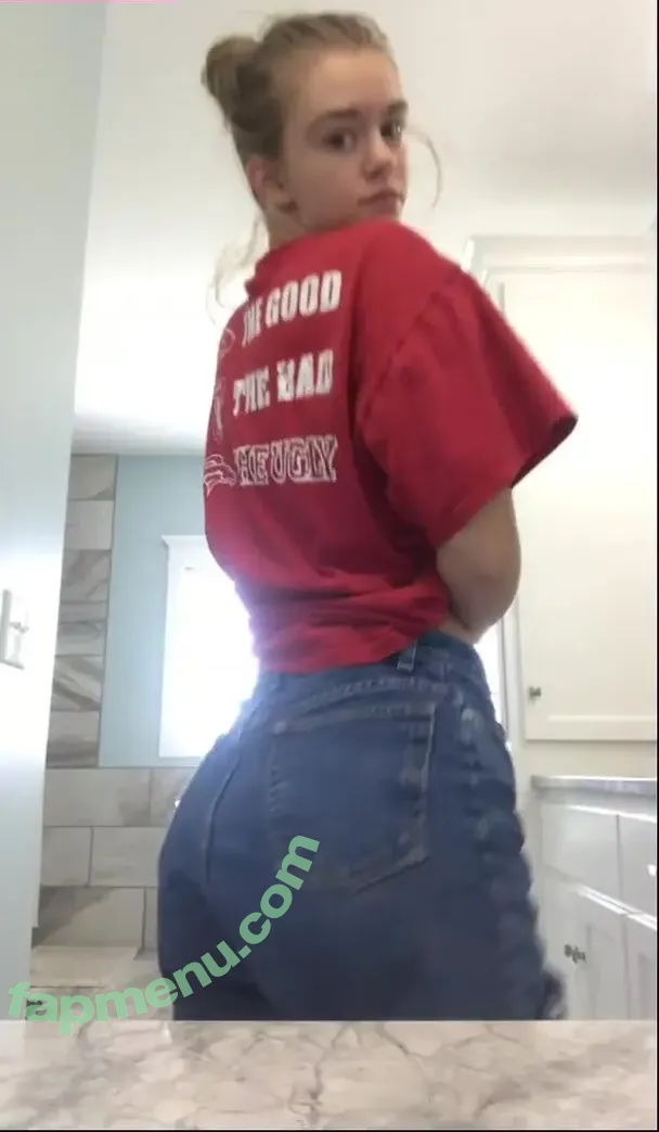 Lilbigbutt666 nude photo #0004 (Lilbigbutt666)