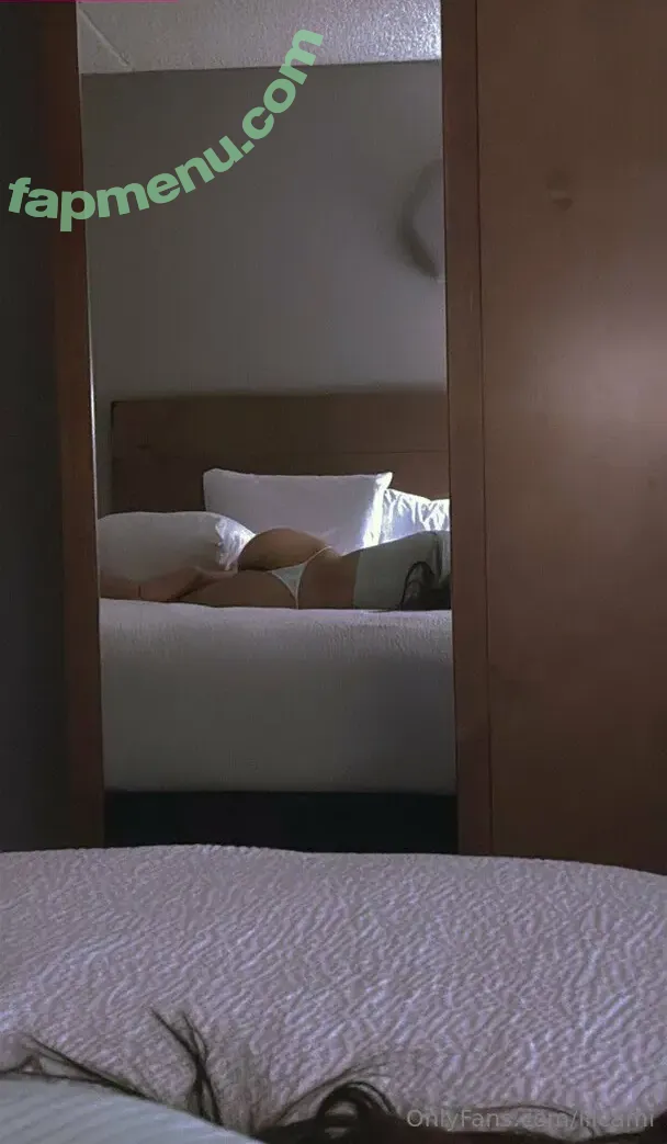 lilcami nude photo #0001 (lilcamix)