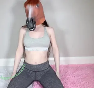 LilCanadianGirl / lilcanadiangirlx nude photo #0122