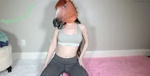 LilCanadianGirl / lilcanadiangirlx nude photo #0123