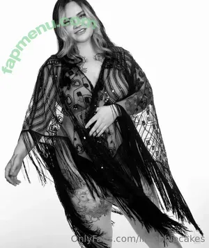 lildebbiecakes / lynzifer nude photo #0055