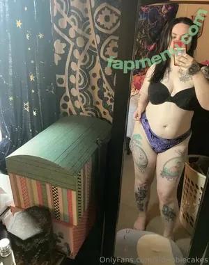 lildebbiecakes / lynzifer nude photo #0077