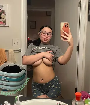 lildernn / lil.dernn nude photo #0079