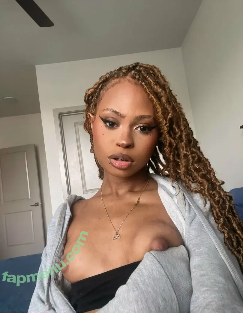 lilduax nude photo #0001 (lilduax)