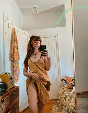 LilGigiBelle nude photo #0165