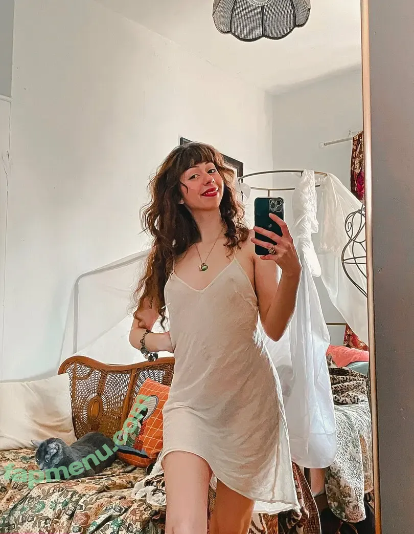 LilGigiBelle nude photo #0096 (LilGigiBelle)