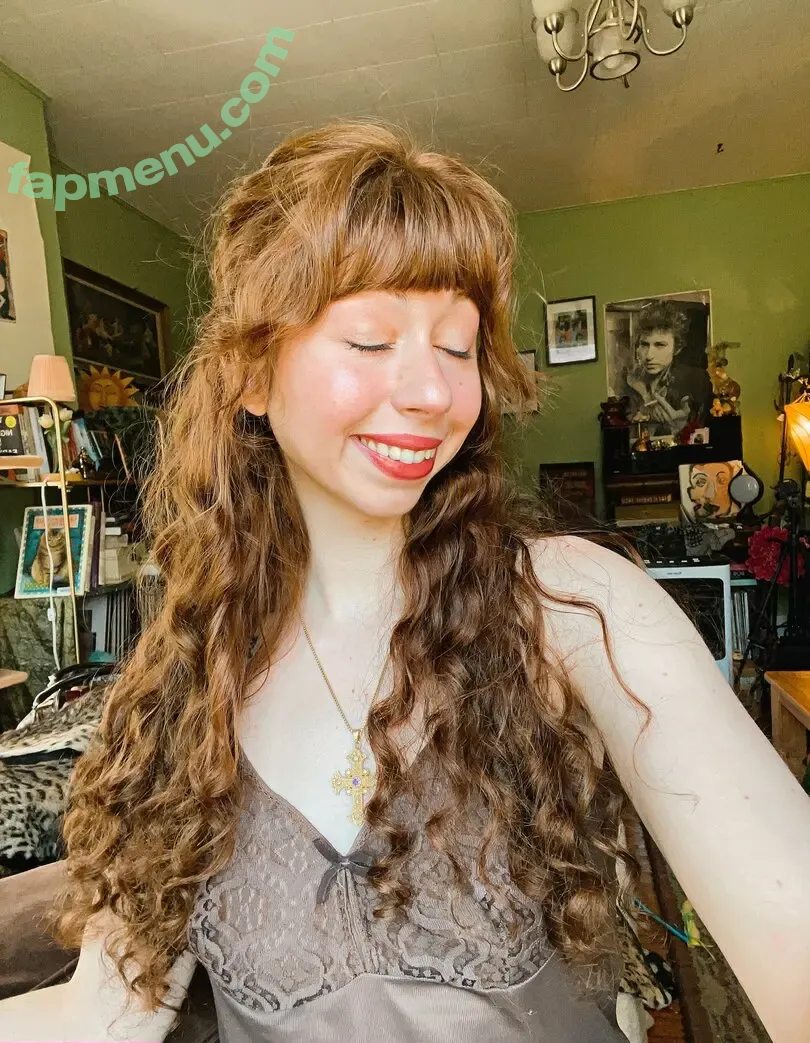 LilGigiBelle nude photo #0185 (LilGigiBelle)