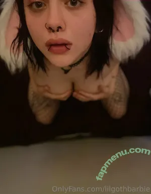 Lilgothbarbie nude photo #0095