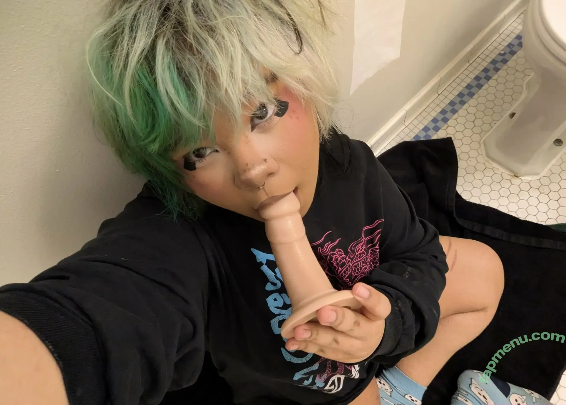 lilgrumppup nude photo #0013 (lilgrumppup)