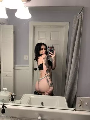 Lilhellbat / Luxxfindom / haleearnhardt / hexting nude photo #0003