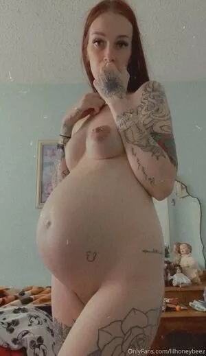 lilhoneybeez / lil.honeybeez nude photo #0225