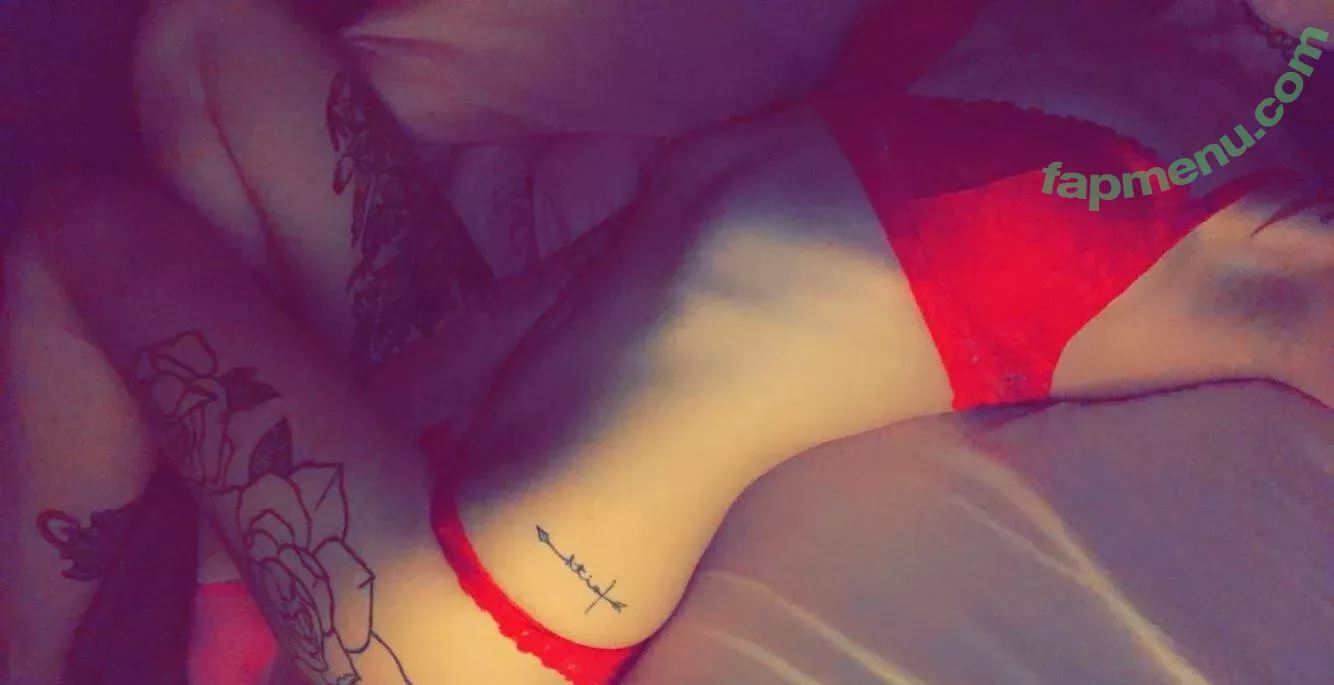 lilhoneybeez nude photo #0108 (lil.honeybeez)