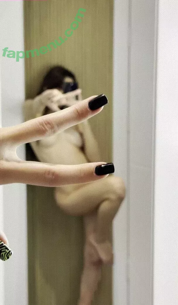Lili Coco nude photo #0020 (cocolilii / lili_coco)