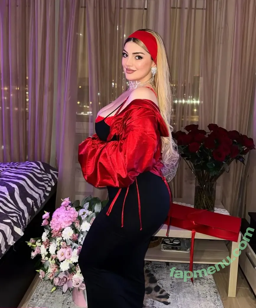 Lili Marko nude photo #0030 (limark13)