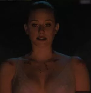 Lili Reinhart / Unpublished Photos / lilireinhart nude photo #0630