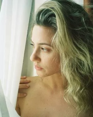 Lili Reinhart / Unpublished Photos / lilireinhart nude photo #0772