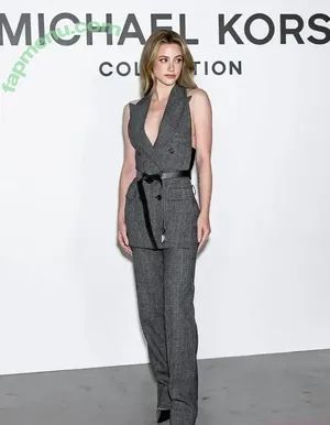 Lili Reinhart / Unpublished Photos / lilireinhart nude photo #1214