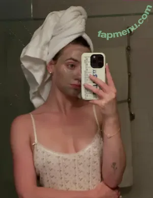 Lili Reinhart / Unpublished Photos / lilireinhart nude photo #1249