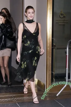 Lili Reinhart / Unpublished Photos / lilireinhart nude photo #1295