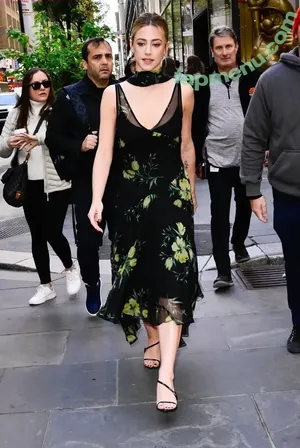 Lili Reinhart / Unpublished Photos / lilireinhart nude photo #1313