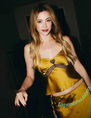 Lili Reinhart / Unpublished Photos / lilireinhart nude photo #1362